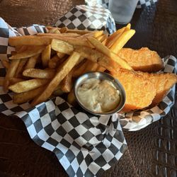 Mineshaft Restaurant - Lake Don Pedro - Fish n chips