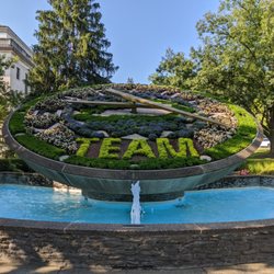 Kentucky Floral Clock - Kentucky Floral Clock, Frankfort