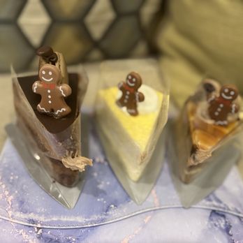 Paris Baguette - Ganache Cream, Crepe & Mocha Cakes - Bakeries Near Me - Philadelphia, Pennsylvania Paris Baguette - Ganache Cream, Crepe & Mocha Cakes - Bakeries Near Me - Philadelphia, Pennsylvania