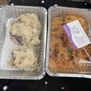 Wood-n-Tap - Garlic Mashed Potatoes and Buffalo Chicken Dip - New American Near Me - Rocky Hill, Connecticut Wood-n-Tap - Garlic Mashed Potatoes and Buffalo Chicken Dip - New American Near Me - Rocky Hill, Connecticut