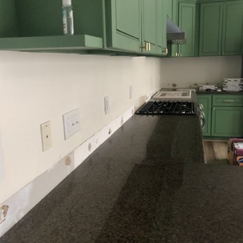 Kay Construction - Countertops before - General Contractors Near Me Kay Construction - Countertops before - General Contractors Near Me