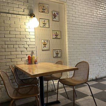 Good Company - Dining area - Sports Bars Near Me - Cleveland, Ohio Good Company - Dining area - Sports Bars Near Me - Cleveland, Ohio