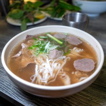 Pho Ao Sen - #2 pho dac biet w/beef balls M $17.45 - Vietnamese Near Me - Oakland, California