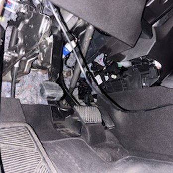 Pro Auto Repair - Missing cover.  Owner gaslights me saying this car doesn't come with cover.  It was there when I dropped it off. - Auto Repair Near Me - Hackensack, New Jersey