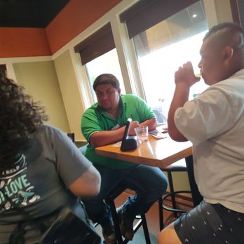Chili's - Blasting music on his phone in bar. - Bars Near Me - Shelbyville, Tennessee