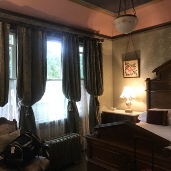 Alaska Heritage House - William Room, Alaska Heritage House, July 2019 - Bed & Breakfast Near Me - Fairbanks, Alaska Alaska Heritage House - William Room, Alaska Heritage House, July 2019 - Bed & Breakfast Near Me - Fairbanks, Alaska