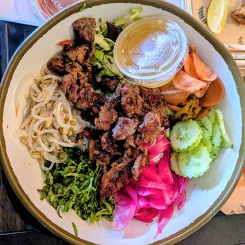 Little Sama Ojai - Lemon Grass beef bowl - Asian Fusion Near Me - Ojai, California Little Sama Ojai - Lemon Grass beef bowl - Asian Fusion Near Me - Ojai, California
