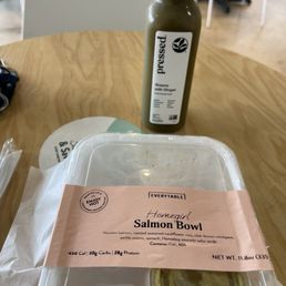 Salmon bowl Salmon bowl