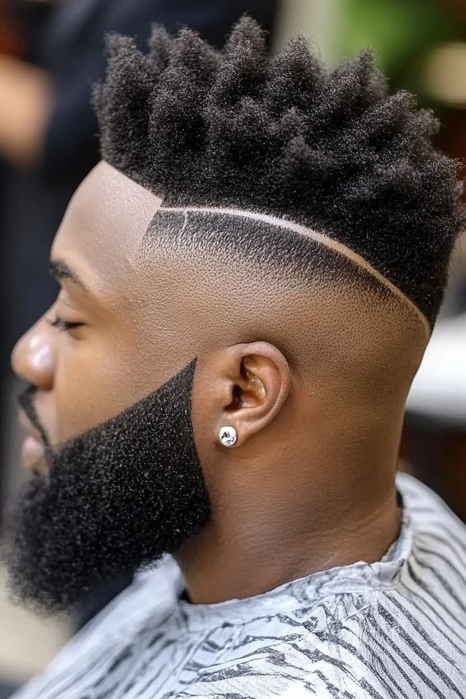 Majesty Beauty Bar & Cuts Logo