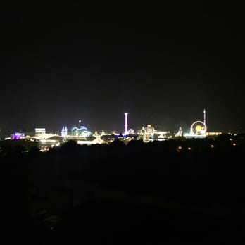 Oktoberfest - Fun Fair Near Me - Munich, BY Oktoberfest - Fun Fair Near Me - Munich, BY