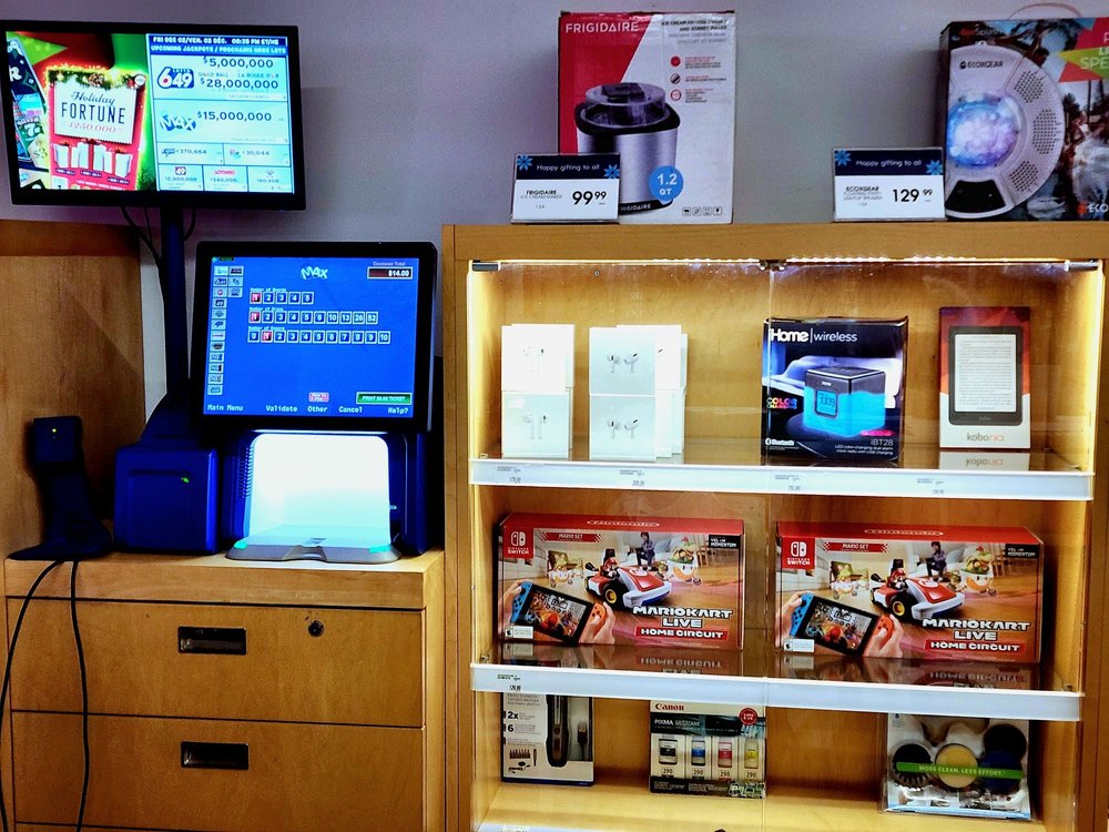 SHOPPERS DRUG MART Updated August 2024 220 Yonge Street, Toronto