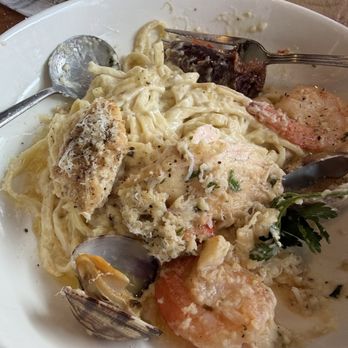 Nonni's Italian Bistro - SEAFOOD PASTA (smelled so good I ate before taking pictures) - Italian Near Me - Seaside, Oregon Nonni's Italian Bistro - SEAFOOD PASTA (smelled so good I ate before taking pictures) - Italian Near Me - Seaside, Oregon