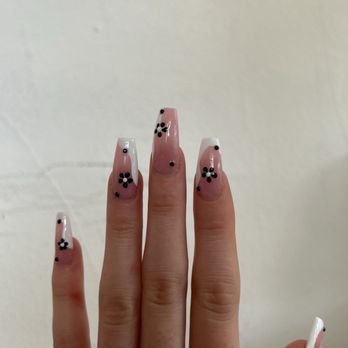 Madison Nail Lounge - Nail Salons Near Me - Madison, Wisconsin