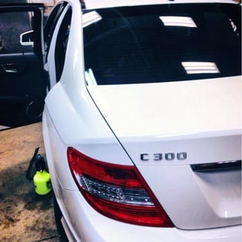 Tropical Tint Style - Auto Glass Services Near Me - Toronto, Ontario Tropical Tint Style - Auto Glass Services Near Me - Toronto, Ontario