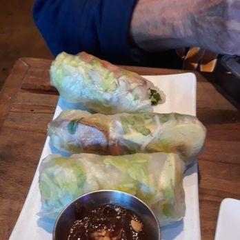 District 6 - Fresh rolls - Gastropubs Near Me - Louisville, Kentucky District 6 - Fresh rolls - Gastropubs Near Me - Louisville, Kentucky