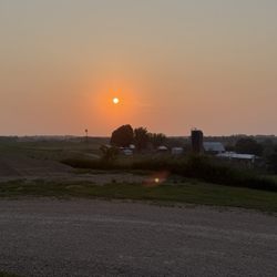 Rustic Barn Campground & RV Park - Sunset