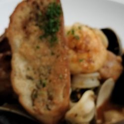 Manera's Restaurant - Seafood Medley