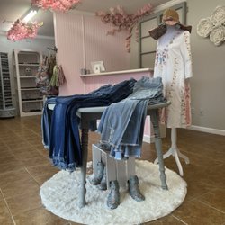 Now Open M-S    10-6