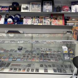 Northridge Sports Collectibles - Awesome show cases
