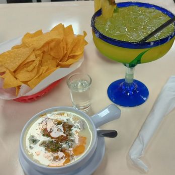 Street Tacos Italian Bistro - House Dip and margarita - Mexican Near Me - Clanton, Alabama Street Tacos Italian Bistro - House Dip and margarita - Mexican Near Me - Clanton, Alabama