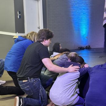 Lighthouse Christian School - High School students in prayer with one of our LCS teachers. - Middle Schools & High Schools Near Me - Antioch, Tennessee Lighthouse Christian School - High School students in prayer with one of our LCS teachers. - Middle Schools & High Schools Near Me - Antioch, Tennessee