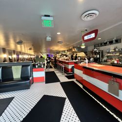 Veggie Galaxy - Inside the veggie galaxy diner