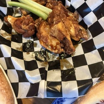 Del Ray Pizzeria - Bourbon wings - Pizza Near Me - Alexandria, Virginia Del Ray Pizzeria - Bourbon wings - Pizza Near Me - Alexandria, Virginia