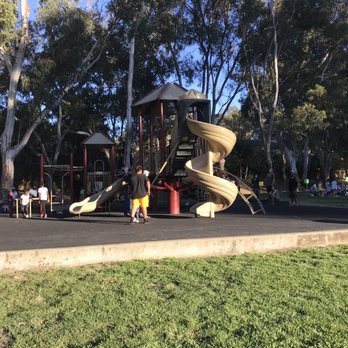 Refugio Valley Park - Parks Near Me - Hercules, California