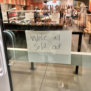 Blaze Pizza - It doesn't say what they're sold out of they don't even know if I came for a drink - Salad Near Me - Phoenix, Arizona