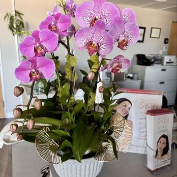 Encino Optometric Center - Optometrists Near Me - Encino, California Encino Optometric Center - Optometrists Near Me - Encino, California