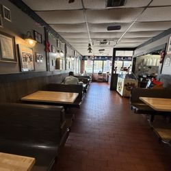 Gabriel's Submarine Sandwich Shop - View of dining room