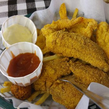 Flying Fish - The food were bit cold not cook to order but worth five star if food were hot.. - Cajun/Creole Near Me - Fort Worth, Texas