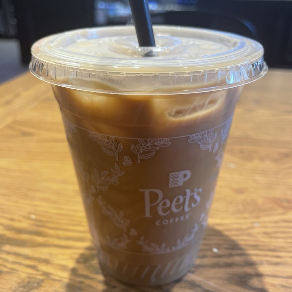 Iced Vanilla Latte with One Shot Espresso Iced Vanilla Latte with One Shot Espresso