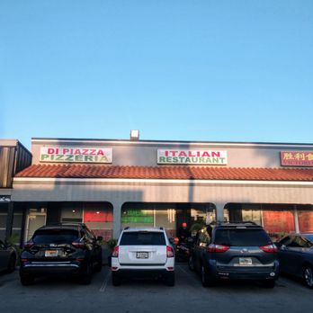 Dipiazza Pizzeria - Pizza Near Me - Hialeah, Florida