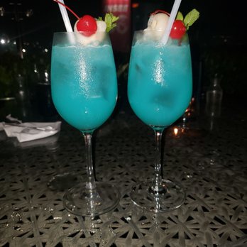 Affordable World - Lychee drinks at the Sky Bar in Grand Centara Hotel - Tours Near Me - Los Angeles, California Affordable World - Lychee drinks at the Sky Bar in Grand Centara Hotel - Tours Near Me - Los Angeles, California