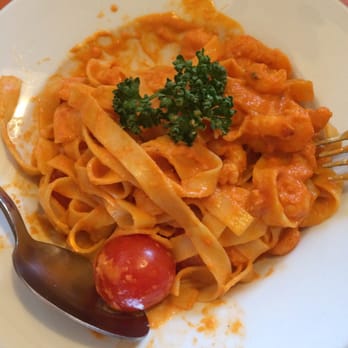 La Roma Restaurant - Prawn tagliatelle - Italian Near Me - Manchester, XGM La Roma Restaurant - Prawn tagliatelle - Italian Near Me - Manchester, XGM