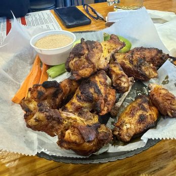 Philly's Sports Grill - Philly's SIGNATURE WINGS - Breakfast & Brunch Near Me - Phoenix, Arizona