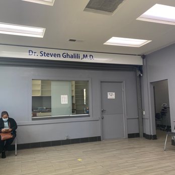 Steven Ghalili, MD - Waiting room, Pharmacy currently closed inside facility. - Family Practice Near Me - Los Angeles, California Steven Ghalili, MD - Waiting room, Pharmacy currently closed inside facility. - Family Practice Near Me - Los Angeles, California