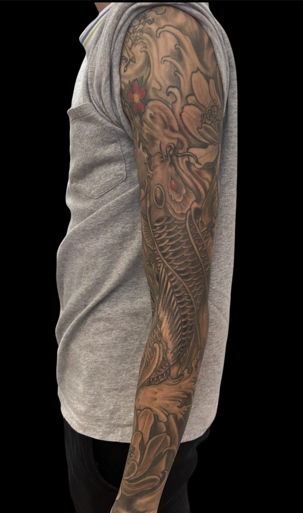 Lucent Ink Tattoo Studio Logo