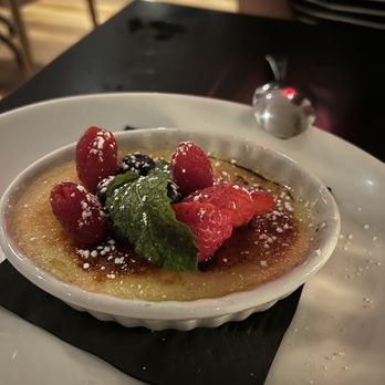 Fumo - Upper East Side - Crème brûlée - Pizza Near Me - New York, New York