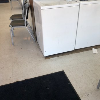 Totally Klean Laundry - Dirty floors - Laundromat Near Me - Oklahoma City, Oklahoma
