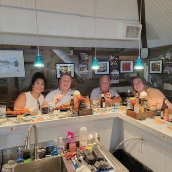 KC’s Oyster Shack - Family and Friends - Seafood Near Me - Port Aransas, Texas