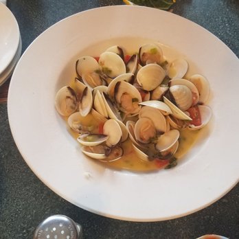 The Firehouse Restaurant - If you come here, try the steamer clams. - American Near Me - Florence, Oregon