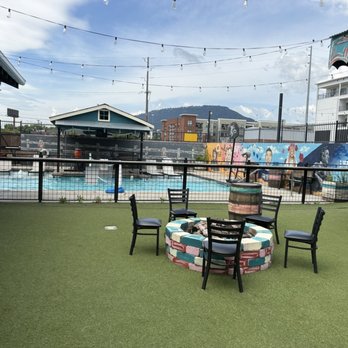 Whiskey Cowgirl - Outside pool and fire pit - Sandwiches Near Me - Chattanooga, Tennessee Whiskey Cowgirl - Outside pool and fire pit - Sandwiches Near Me - Chattanooga, Tennessee