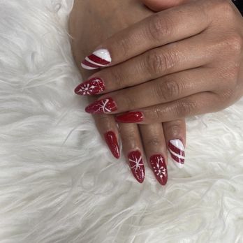 Instyle Nails - Christmas nails - Nail Salons Near Me - San Diego, California