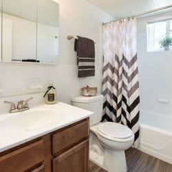 Fox Pointe Apartment Homes - Fox Pointe Apartments