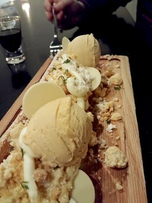 Gross Confection Bar by null