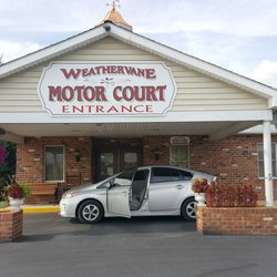 Weathervane Motor Court - Main front and office