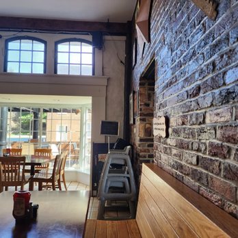 Amy's Cafe - Dining room - New American Near Me - Falmouth, Virginia