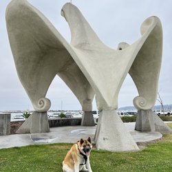 Shelter Island - Zelda posing with the sculpture.